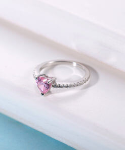 This ring features a heart shape birthstone, which is represents love and faith. The color of birthstone could be chosen between twelve different month